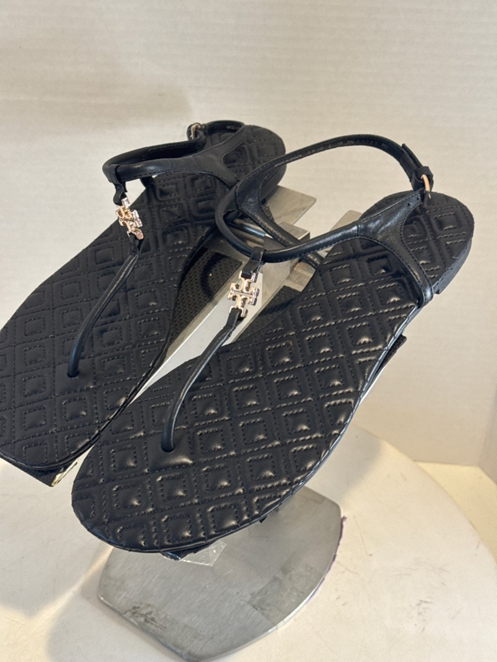 Tory Burch Black Flat Sandals Gold Sandals size 8 brand new